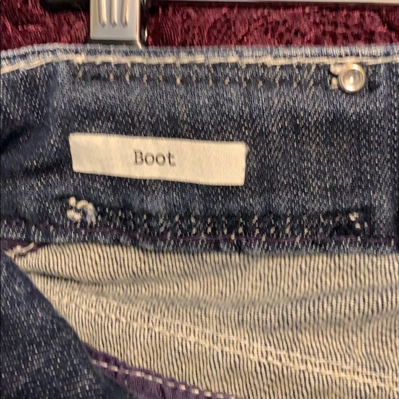 SOLD!  Vigoss boot cut jeans - Picture 5 of 6